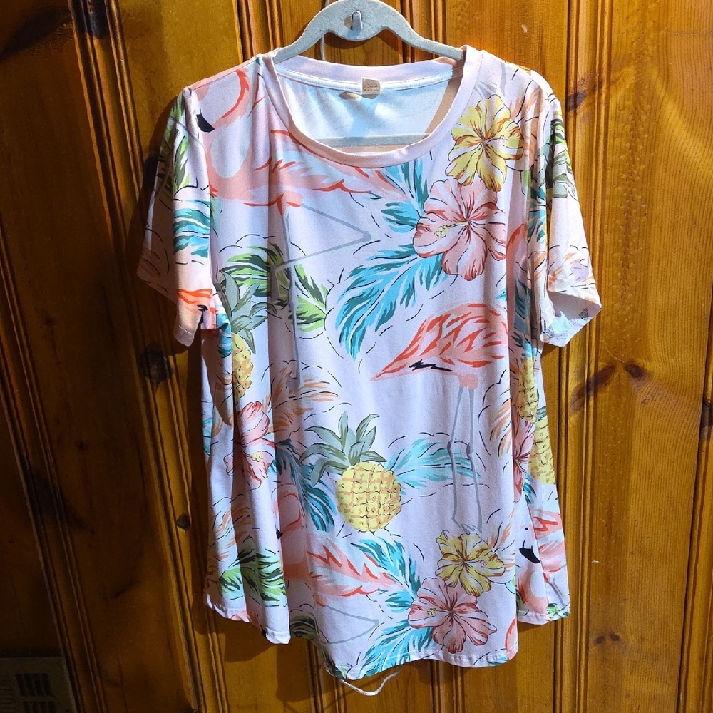 Pixie Lady Women's Floral Pineapple Short Sleeve Top - Pink